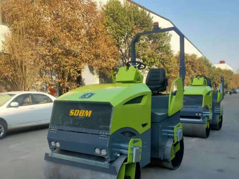 怎样正确分辨和选择真正的小型压路机厂家