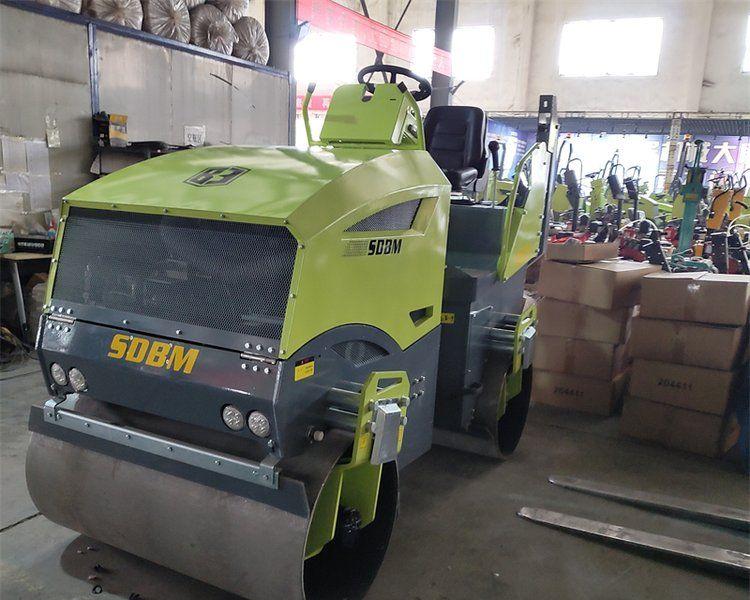 撸起袖子加油干！小型压路机企业让创新发挥最大的生产力！