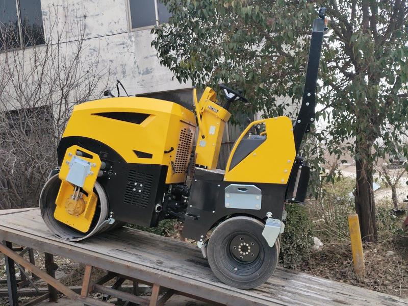 奔马小型压路机发动机怎么保养?