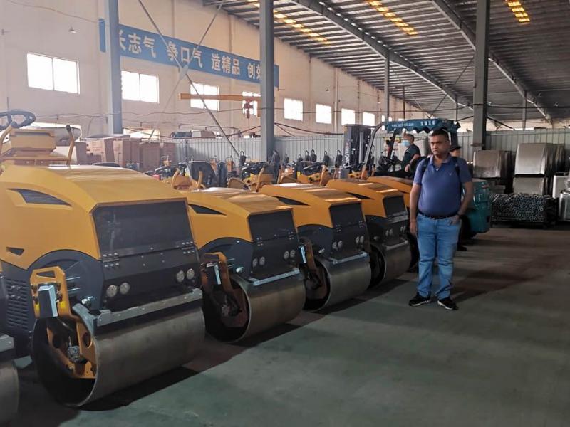 2吨小型压路机操作竟然这么简单!