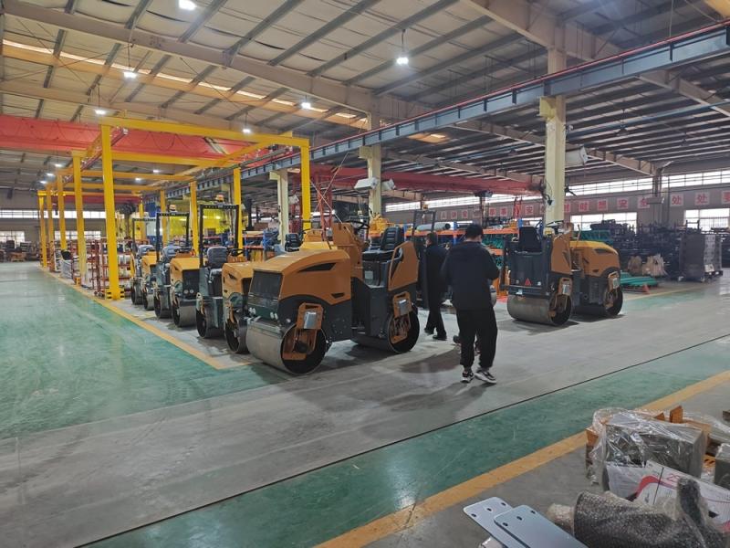 小型压路机价格不能盲从，先把知识来学起！