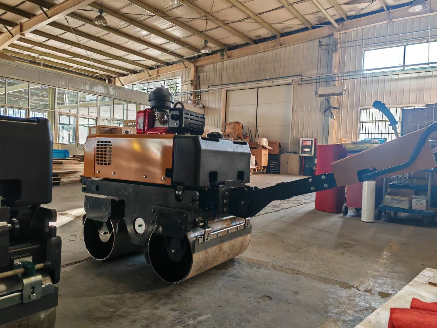 山东奔马机械(SDBM)手扶双钢轮压路机BM80