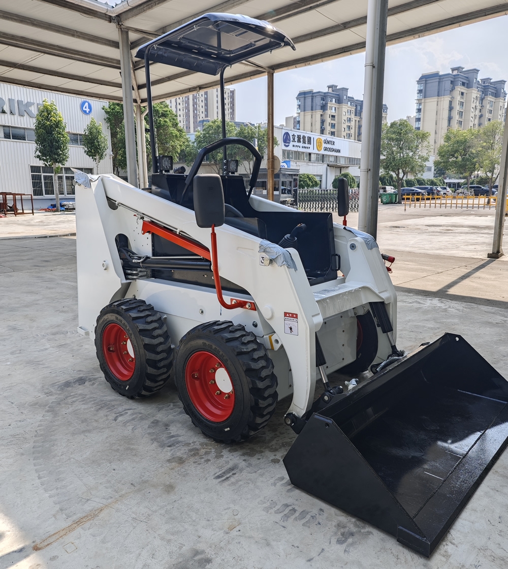 山东奔马(SDBM)轮胎式滑移装载机BM50