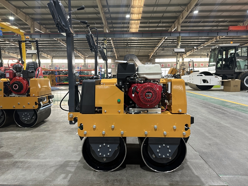 手扶双钢轮压路机BM60